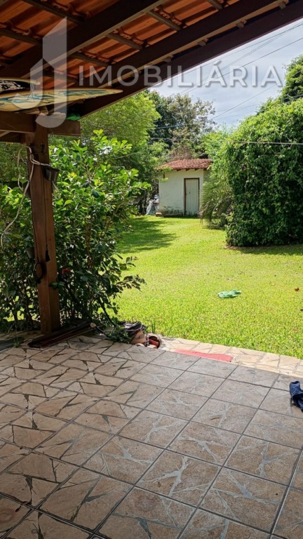 Casa Residencial para venda no Sao Joao do Rio Vermelho em Florianopolis com 390m² por R$ 650.000,00