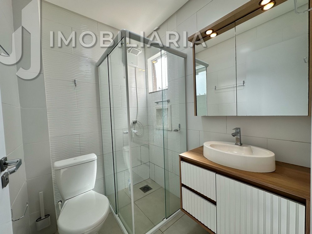 Apartamento para venda no Ingleses do Rio Vermelho em Florianopolis com 77m² por R$ 650.000,00