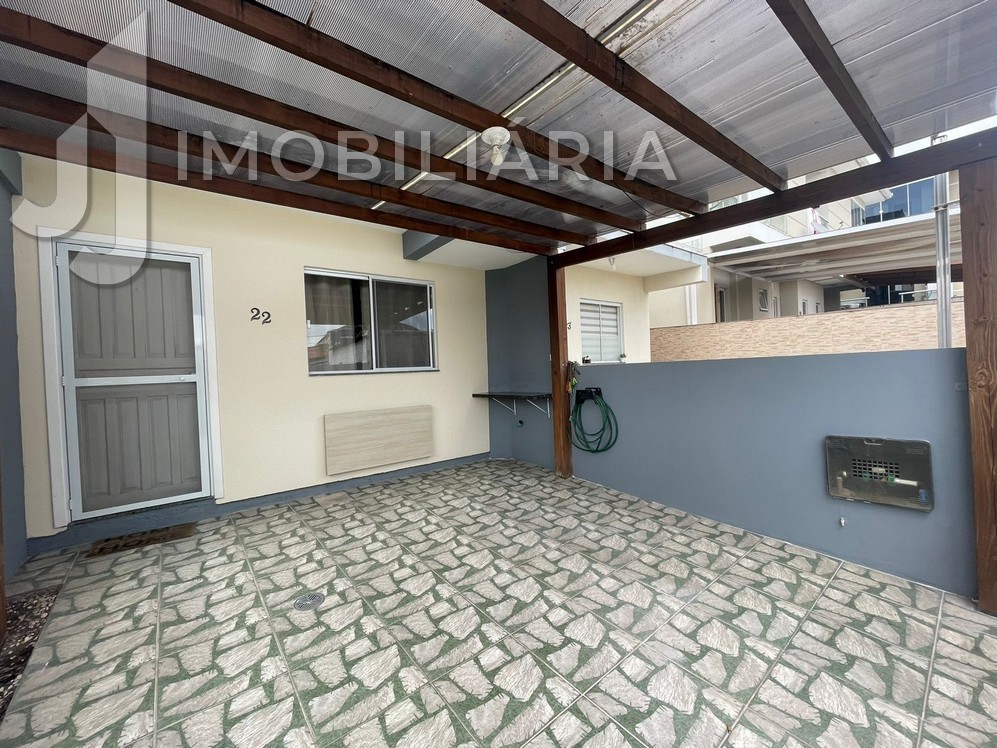 Sobrado para locacao no Ingleses do Rio Vermelho em Florianopolis com 66m² por R$ 4.300,00