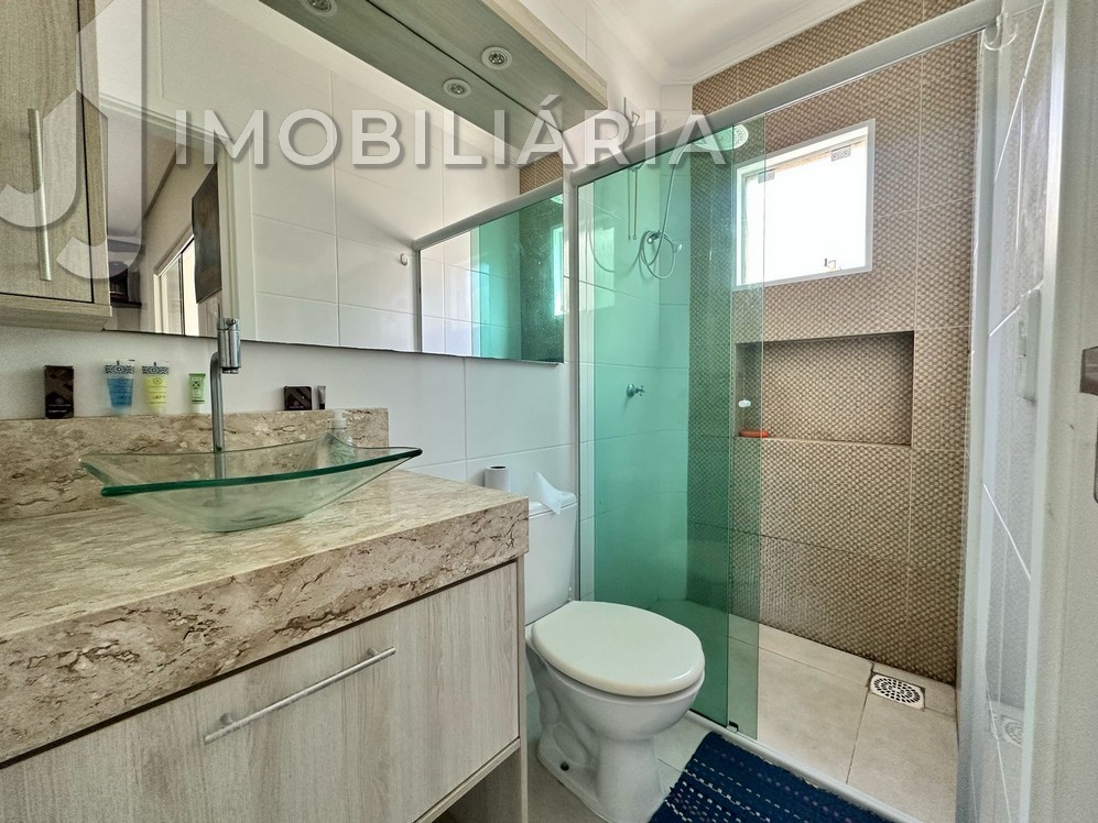 Apartamento para venda no Ingleses do Rio Vermelho em Florianopolis com 77m² por R$ 570.000,00