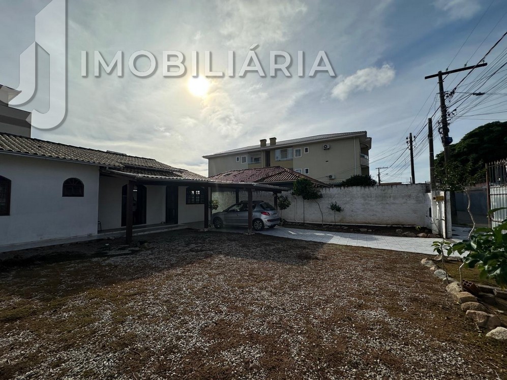 Casa Residencial para venda no Ingleses do Rio Vermelho em Florianopolis com 392m² por R$ 650.000,00