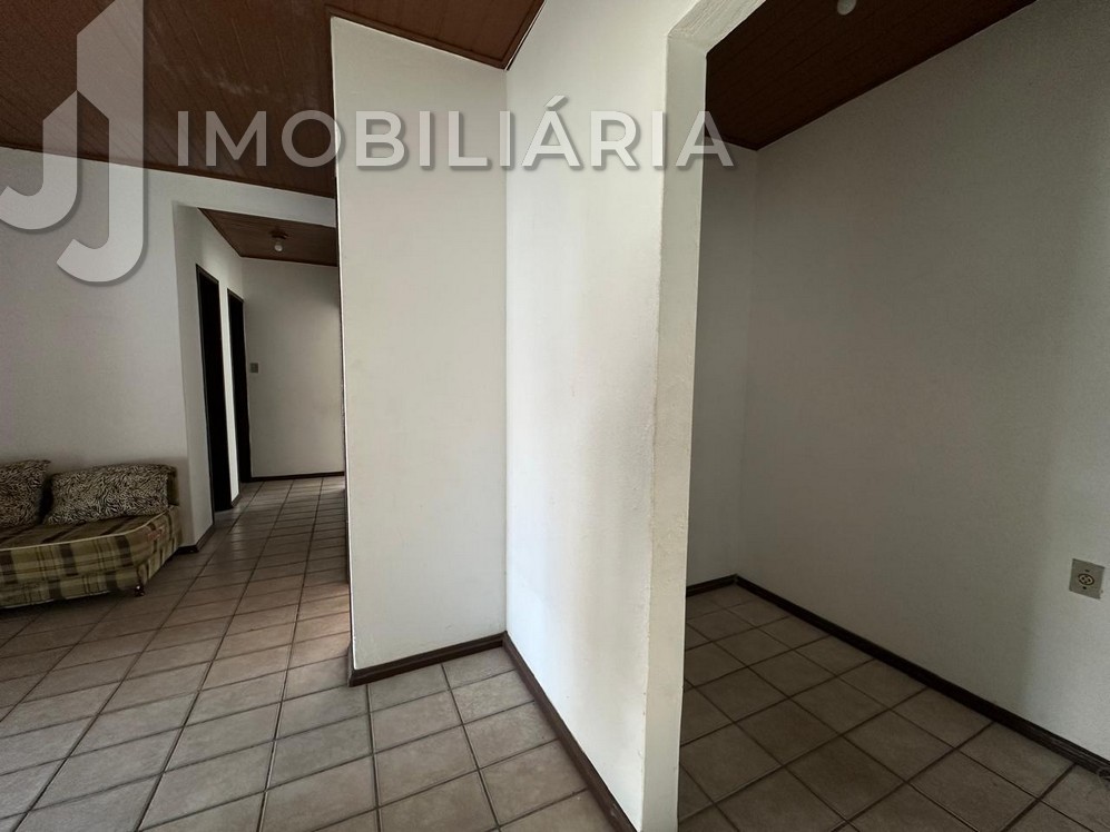 Casa Residencial para venda no Ingleses do Rio Vermelho em Florianopolis com 392m² por R$ 650.000,00