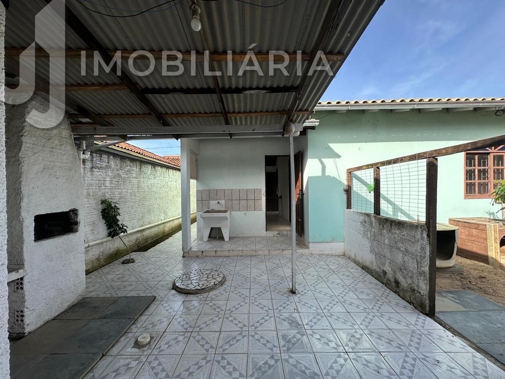Casa Residencial para venda no Ingleses do Rio Vermelho em Florianopolis com 392m² por R$ 650.000,00
