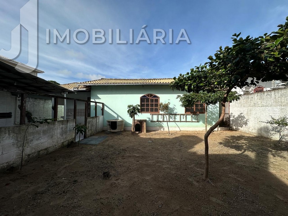 Casa Residencial para venda no Ingleses do Rio Vermelho em Florianopolis com 392m² por R$ 650.000,00