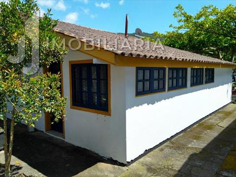 Casa Residencial para venda no Sao Joao do Rio Vermelho em Florianopolis com 392m² por R$ 550.000,00