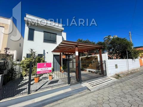 Casa Residencial para locacao no Ingleses do Rio Vermelho em Florianopolis com 128m² por R$ 5.600,00