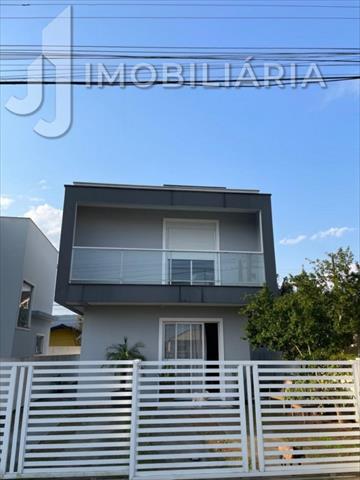 Sobrado para locacao no Sao Joao do Rio Vermelho em Florianopolis com 150m² por R$ 5.600,00