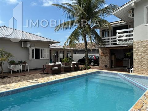 Casa Residencial para venda no Ingleses do Rio Vermelho em Florianopolis com 450m² por R$ 950.000,00