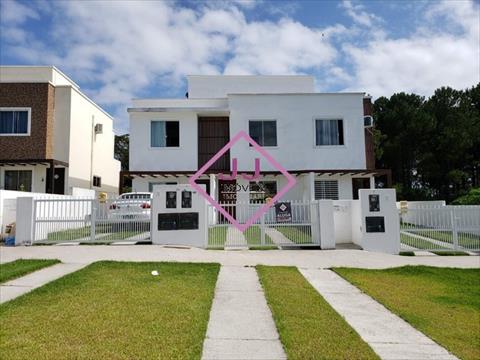 Sobrado para locacao no Ingleses do Rio Vermelho em Florianopolis com 138,79m² por R$ 5.000,00