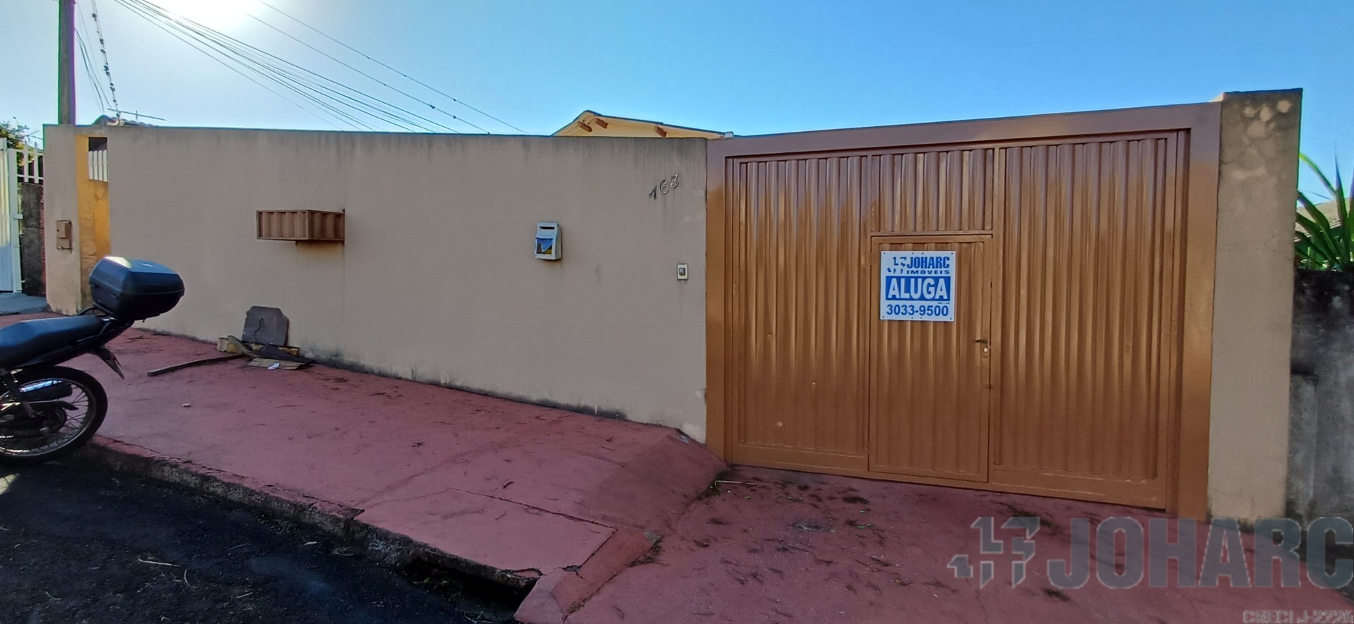 Casa Residencial para locacao no Nucleo Habitacional Papa em Apucarana com 300m² por R$ 1.100,00