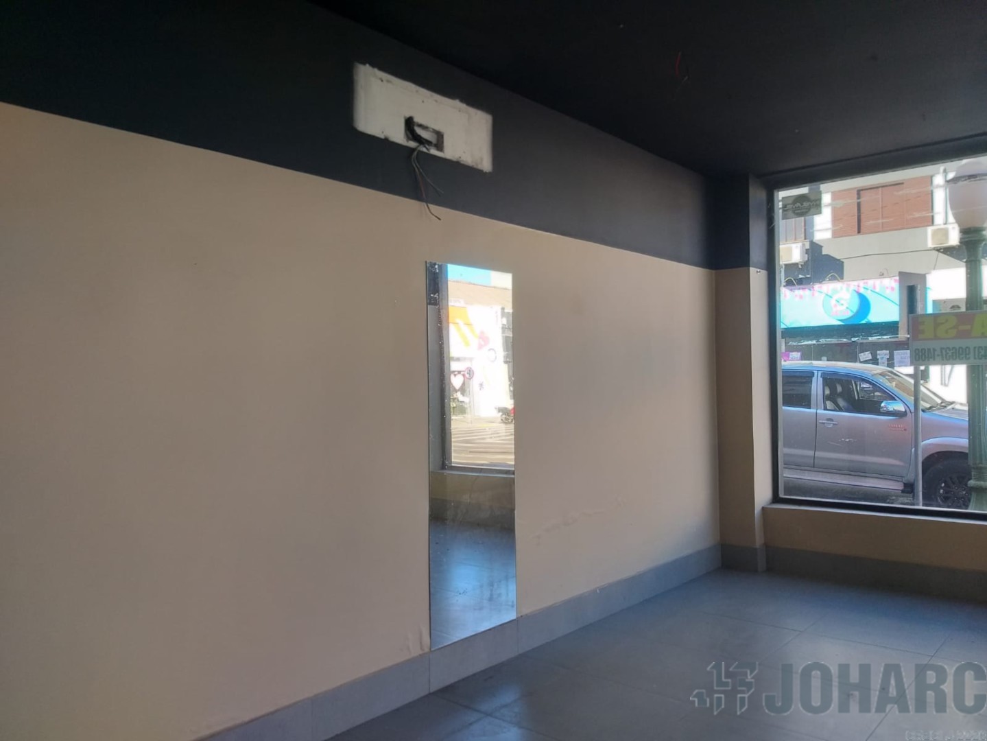 Sala Comercial para locacao no Centro em Apucarana com 0m² por R$ 7.000,00
