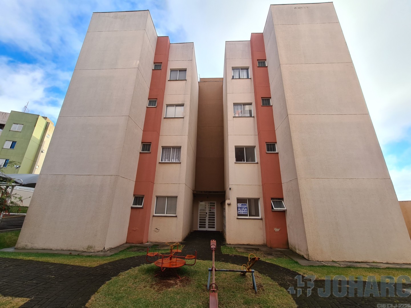 Apartamento para locacao no Jardim Aeroporto em Apucarana com 60m² por R$ 950,00