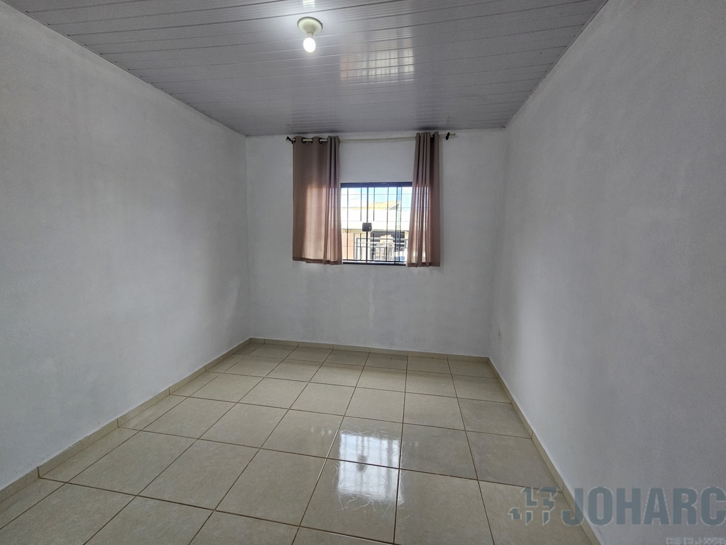 Casa Residencial para locacao no Centro em Cambira com 70m² por R$ 780,00