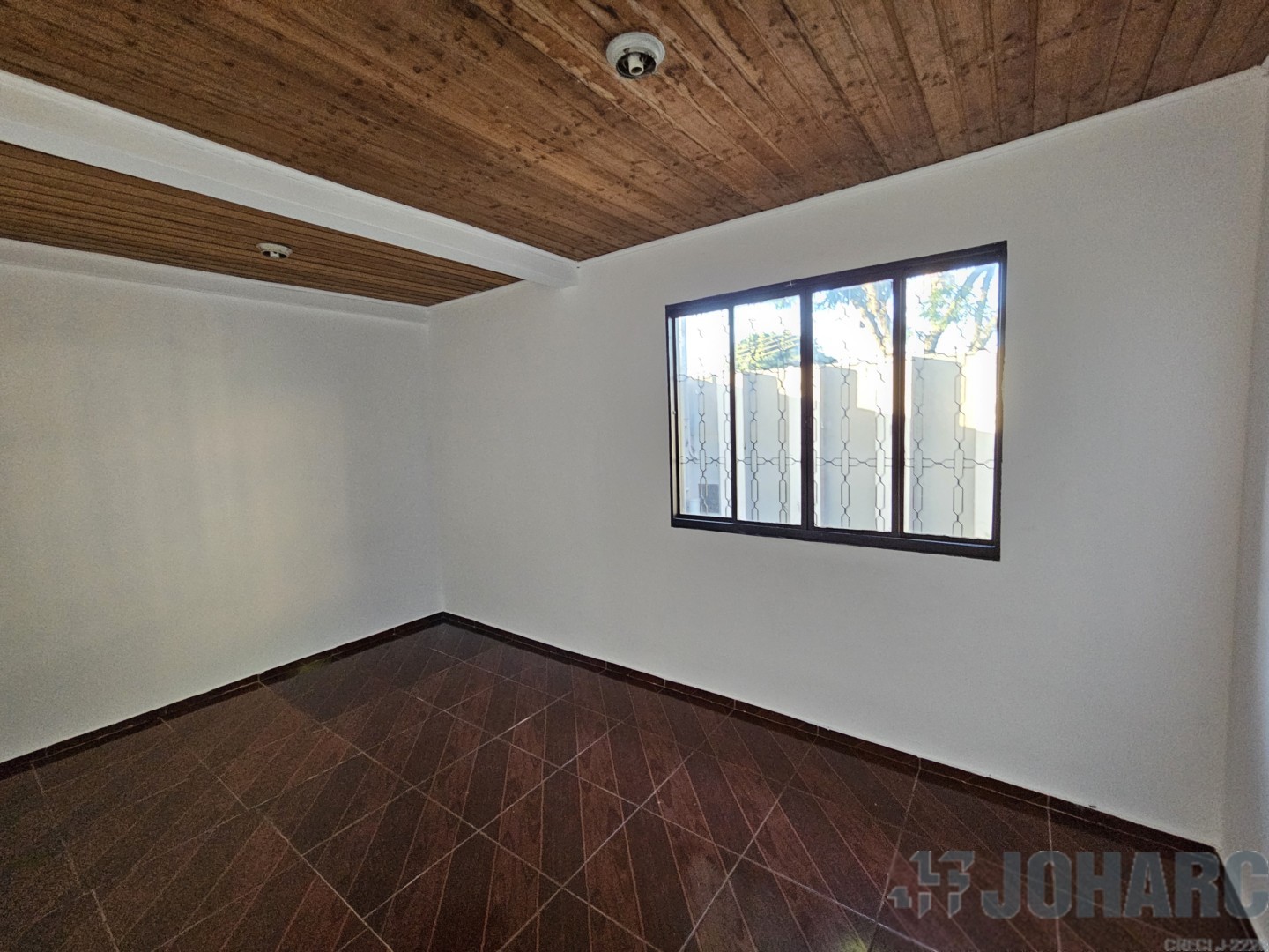 Casa Residencial para locacao no Nucleo Habitacional Afons em Apucarana com 150m² por R$ 1.350,00