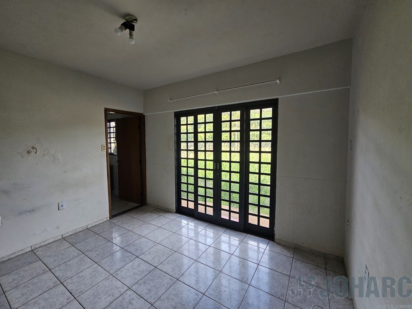 Casa Residencial para locacao no Vila Sao Jose Bassa em Apucarana com 75m² por R$ 1.250,00