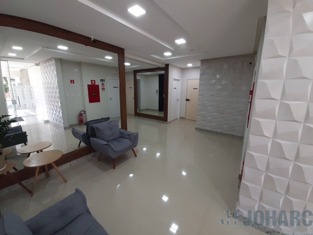 Apartamento para locacao no Centro em Apucarana com 0m² por R$ 1.600,00