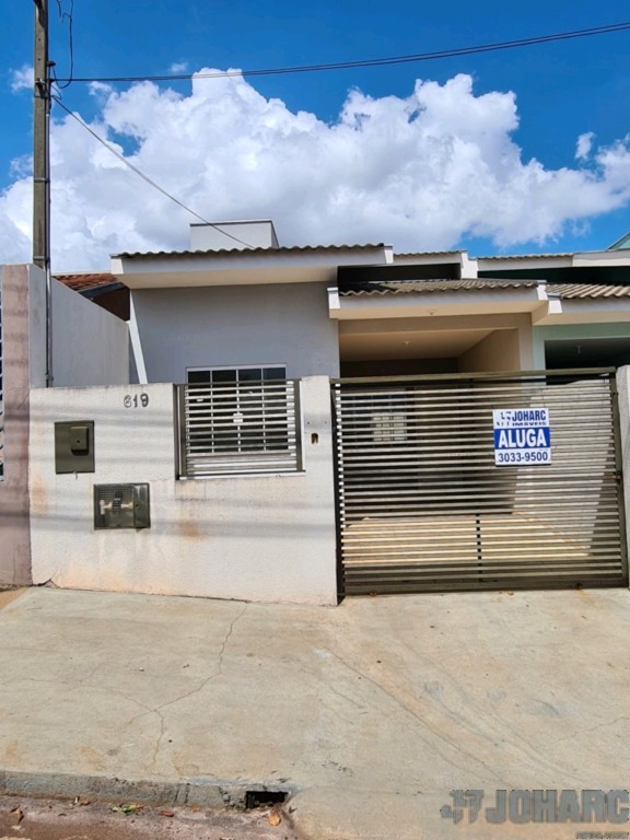 Casa Residencial para locacao no Residencial Interlagos em Apucarana com 180m² por R$ 900,00