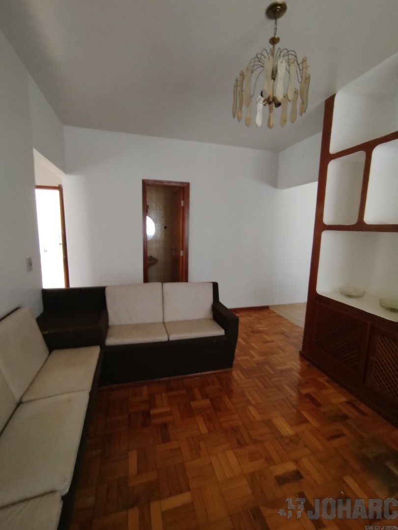 Casa Residencial para locacao no Centro em Apucarana com 180m² por R$ 1.850,00