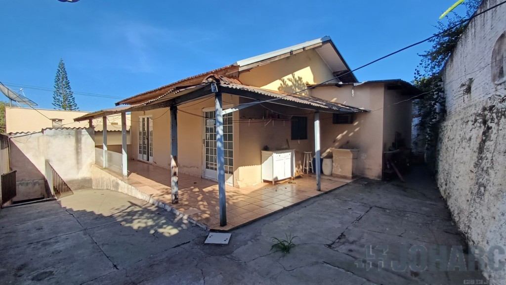 Casa Residencial para locacao no Centro em Apucarana com 0m² por R$ 1.170,00