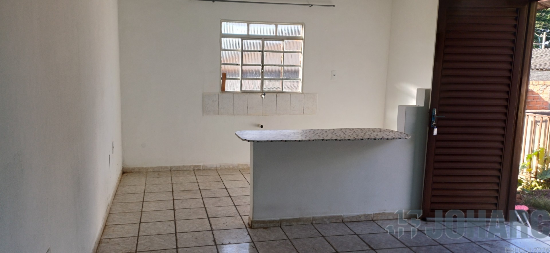 Casa Residencial para locacao no Jardim Trabalhista em Apucarana com 0m² por R$ 450,00