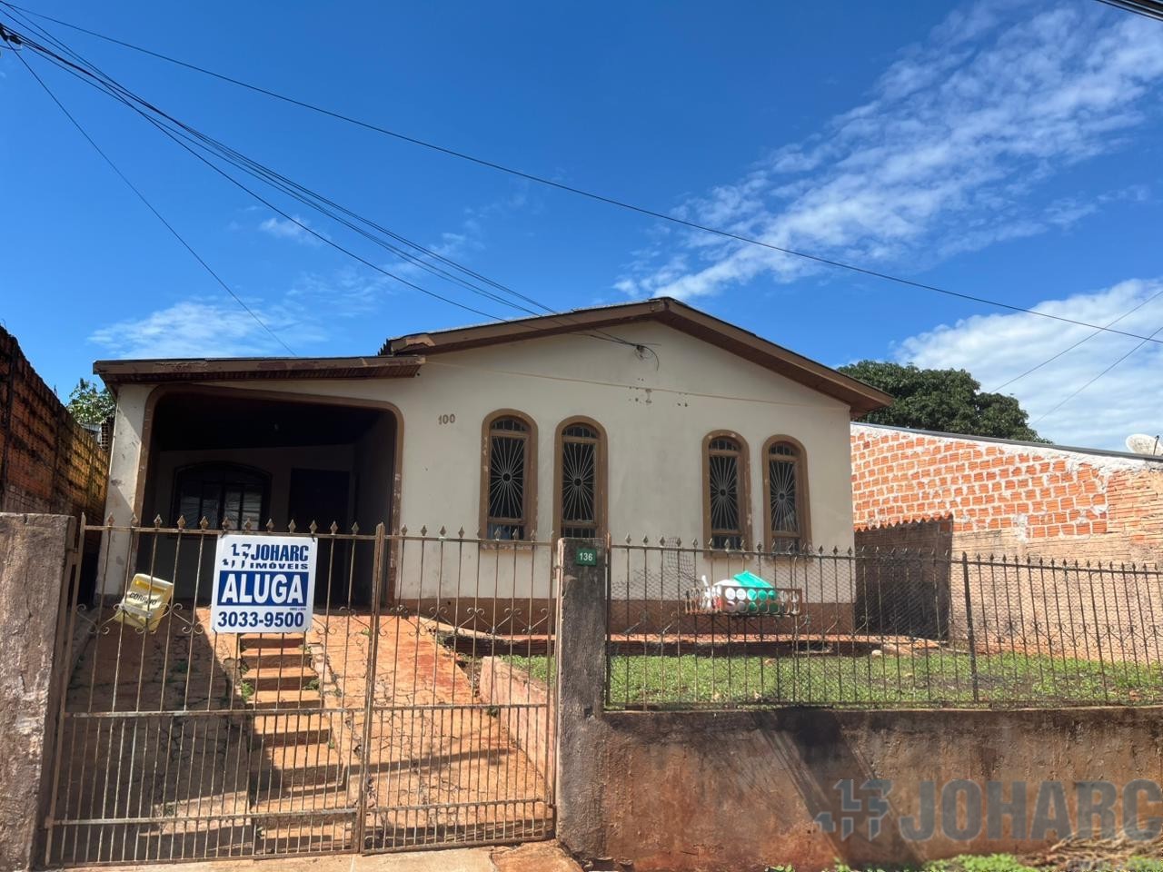 Casa Residencial para locacao no Jardim Trabalhista em Apucarana com 0m² por R$ 450,00