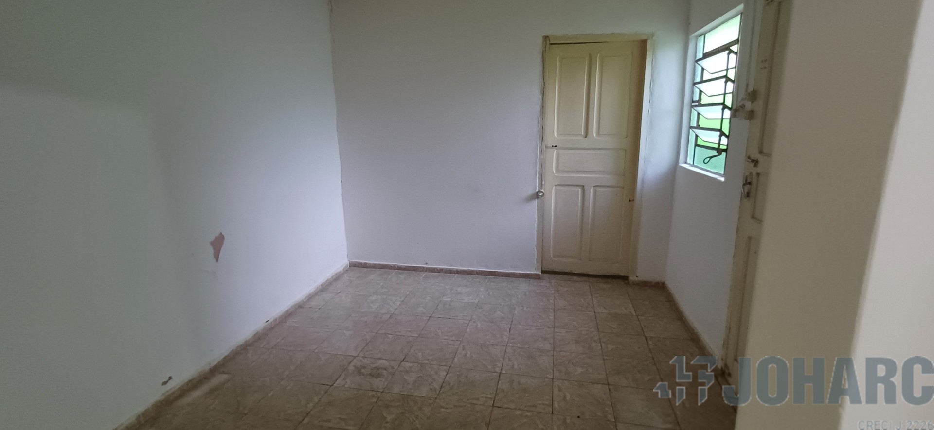 Casa Residencial para locacao no Centro em Apucarana com 0m² por R$ 520,00