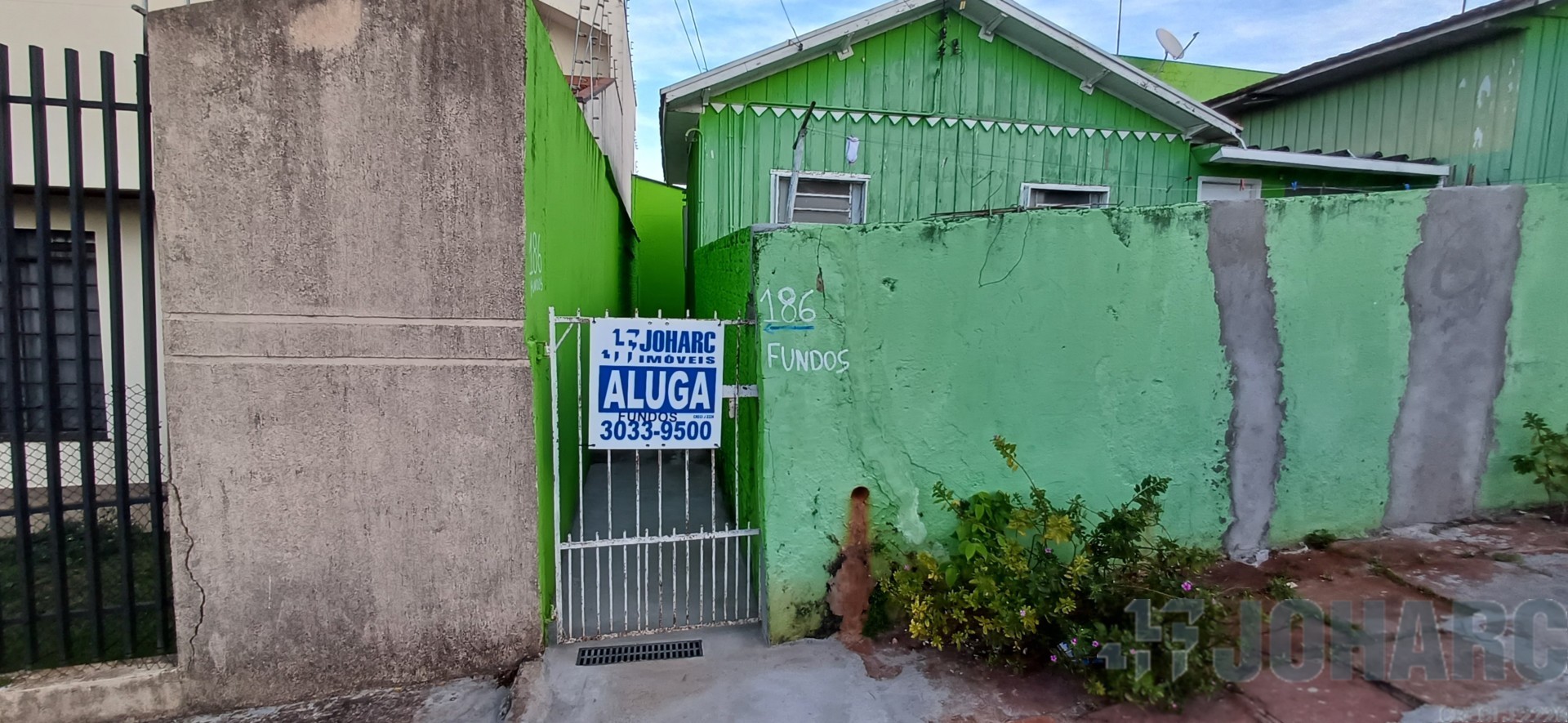 Casa Residencial para locacao no Centro em Apucarana com 0m² por R$ 520,00