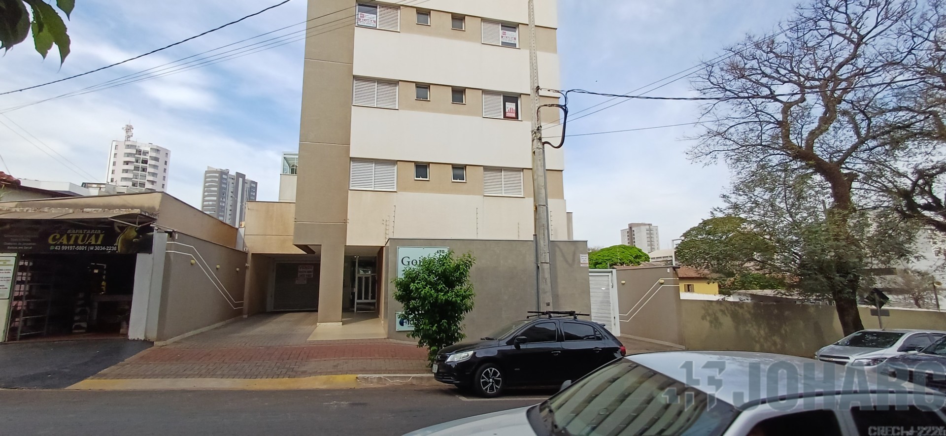 Apartamento para locacao no Centro em Apucarana com 0m² por R$ 1.800,00