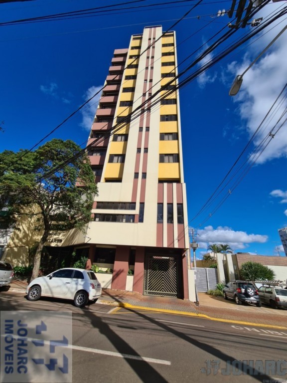 Apartamento para locacao no Centro em Apucarana com 0m² por R$ 2.600,00