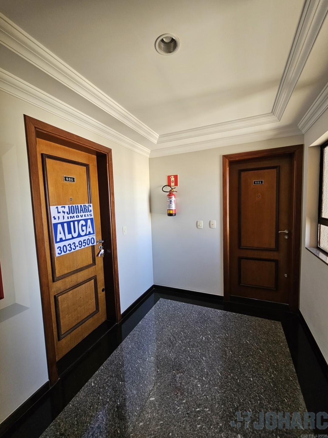 Apartamento para locacao no Centro em Apucarana com 0m² por R$ 2.600,00