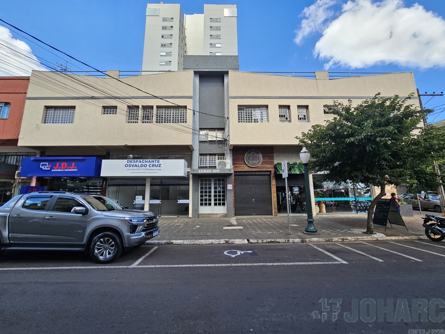 Kitinet para locacao no Centro em Apucarana com 0m² por R$ 850,00