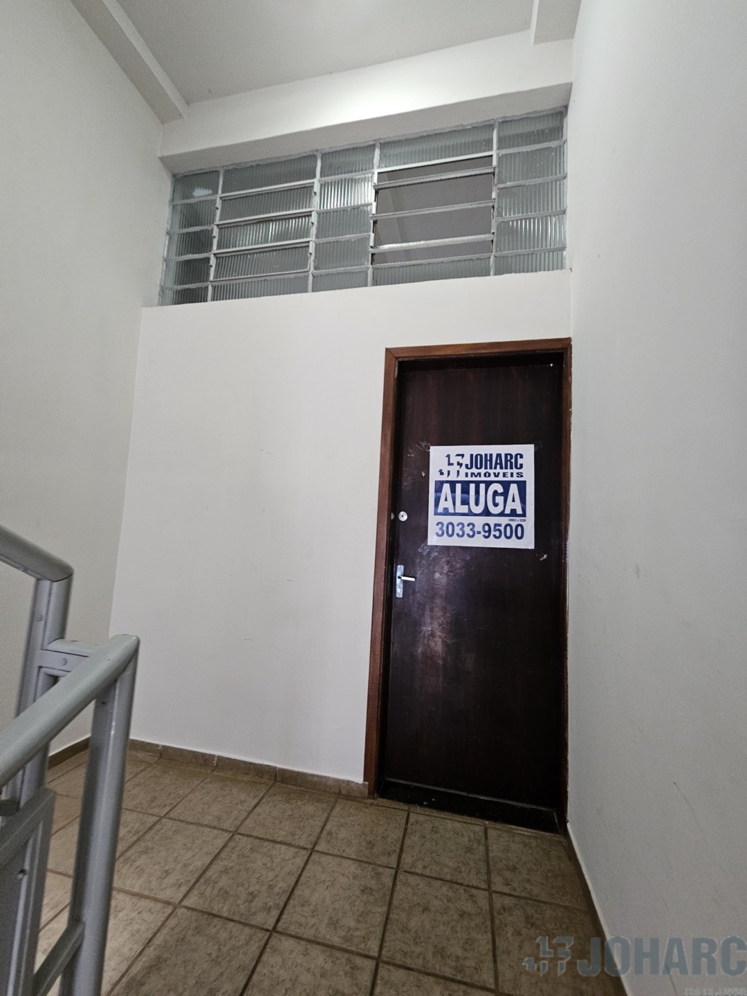 Kitinet para locacao no Centro em Apucarana com 0m² por R$ 850,00