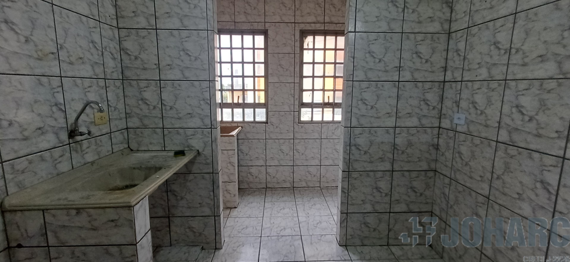 Apartamento para locacao no Centro em Apucarana com 80m² por R$ 1.100,00