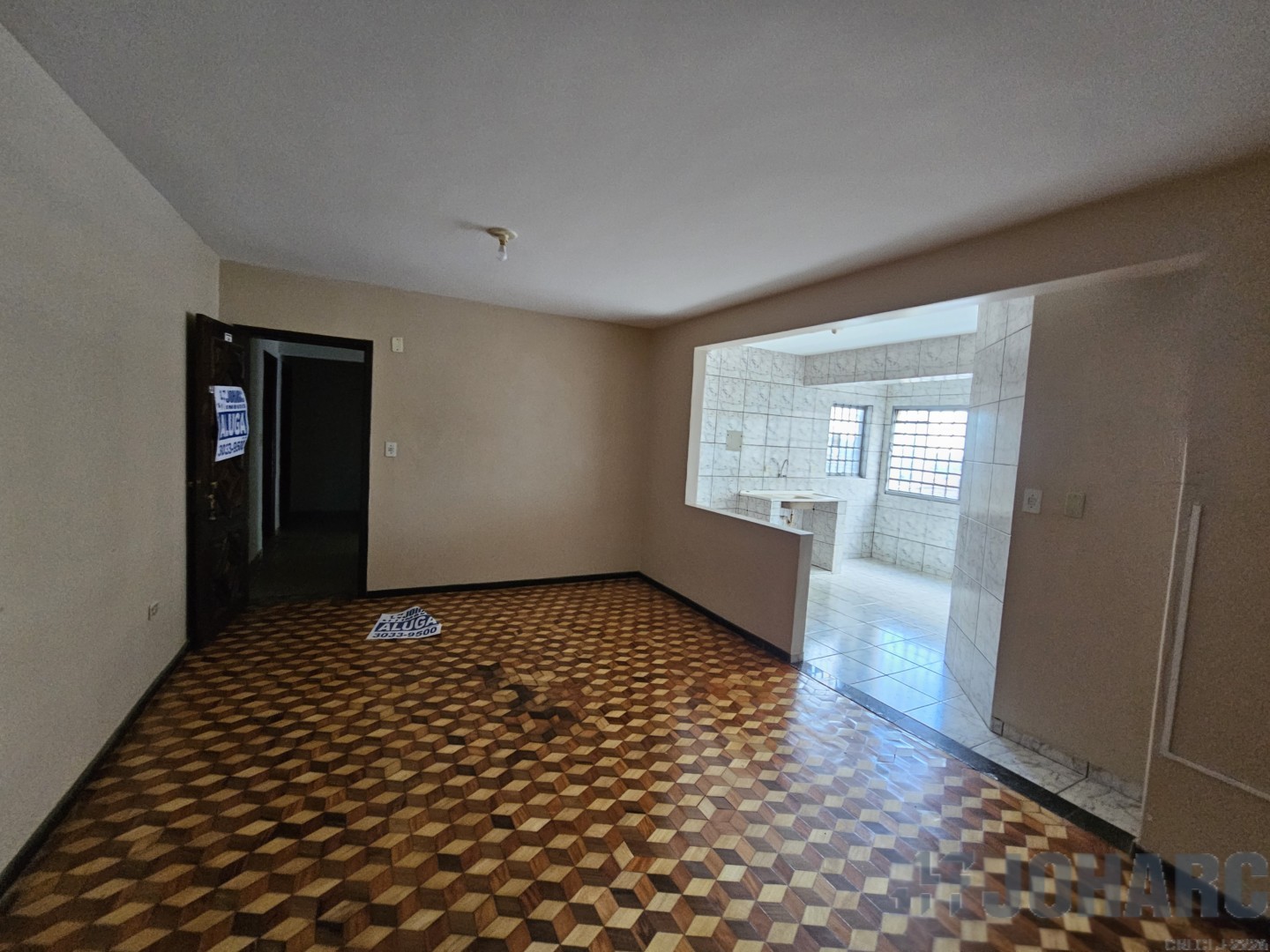 Apartamento para locacao no Centro em Apucarana com 0m² por R$ 1.300,00