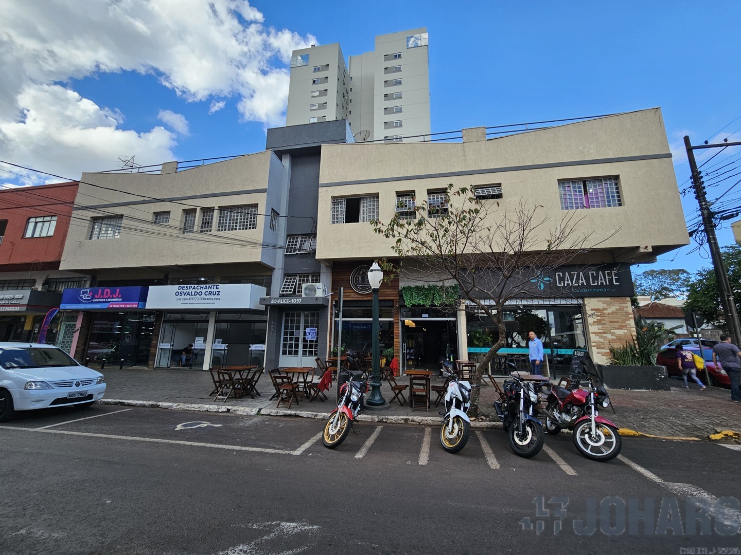Apartamento para locacao no Centro em Apucarana com 0m² por R$ 1.300,00