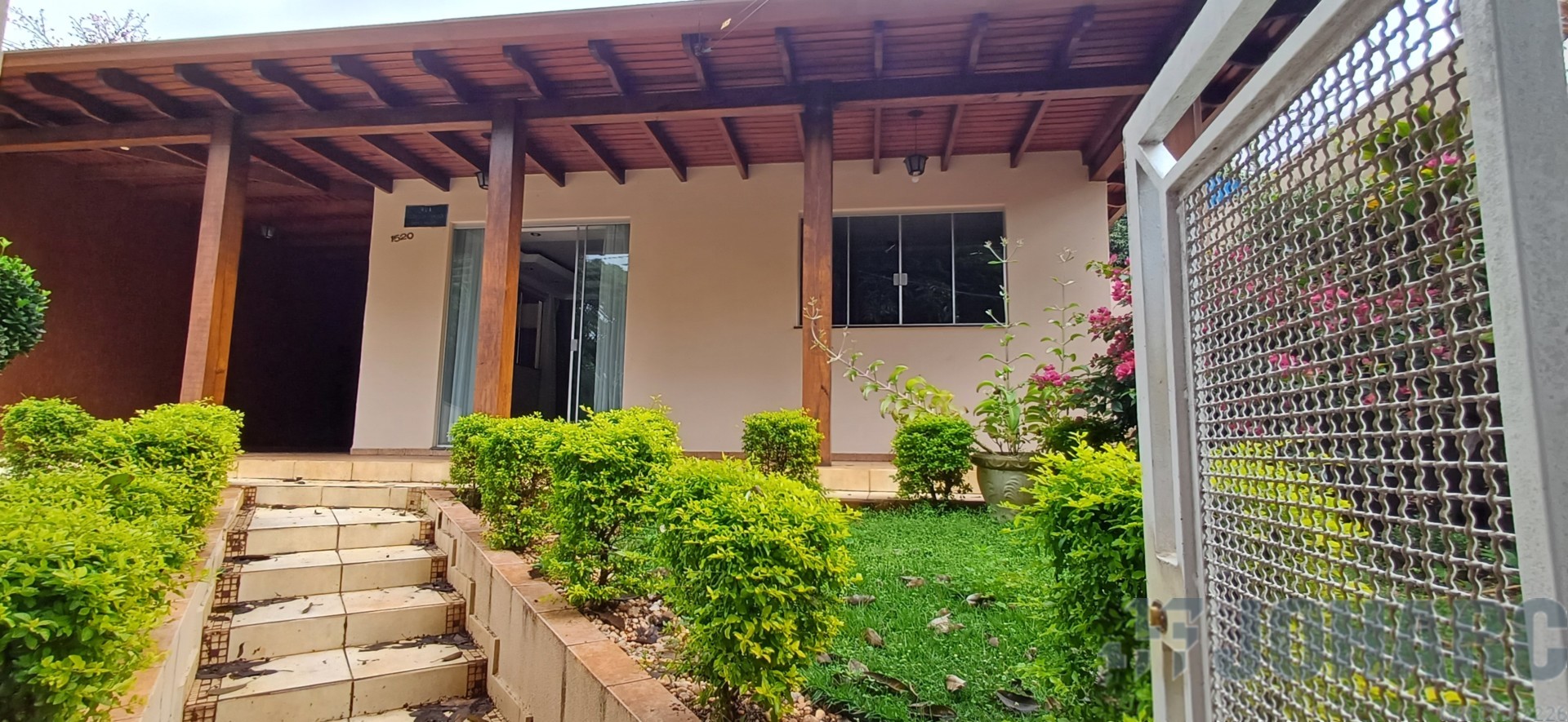 Casa Residencial para locacao no Centro em Apucarana com 0m² por R$ 3.300,00