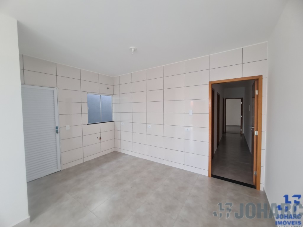 Casa Residencial para locacao no Loteamento Residencial Ta em Apucarana com 0m² por R$ 1.350,00