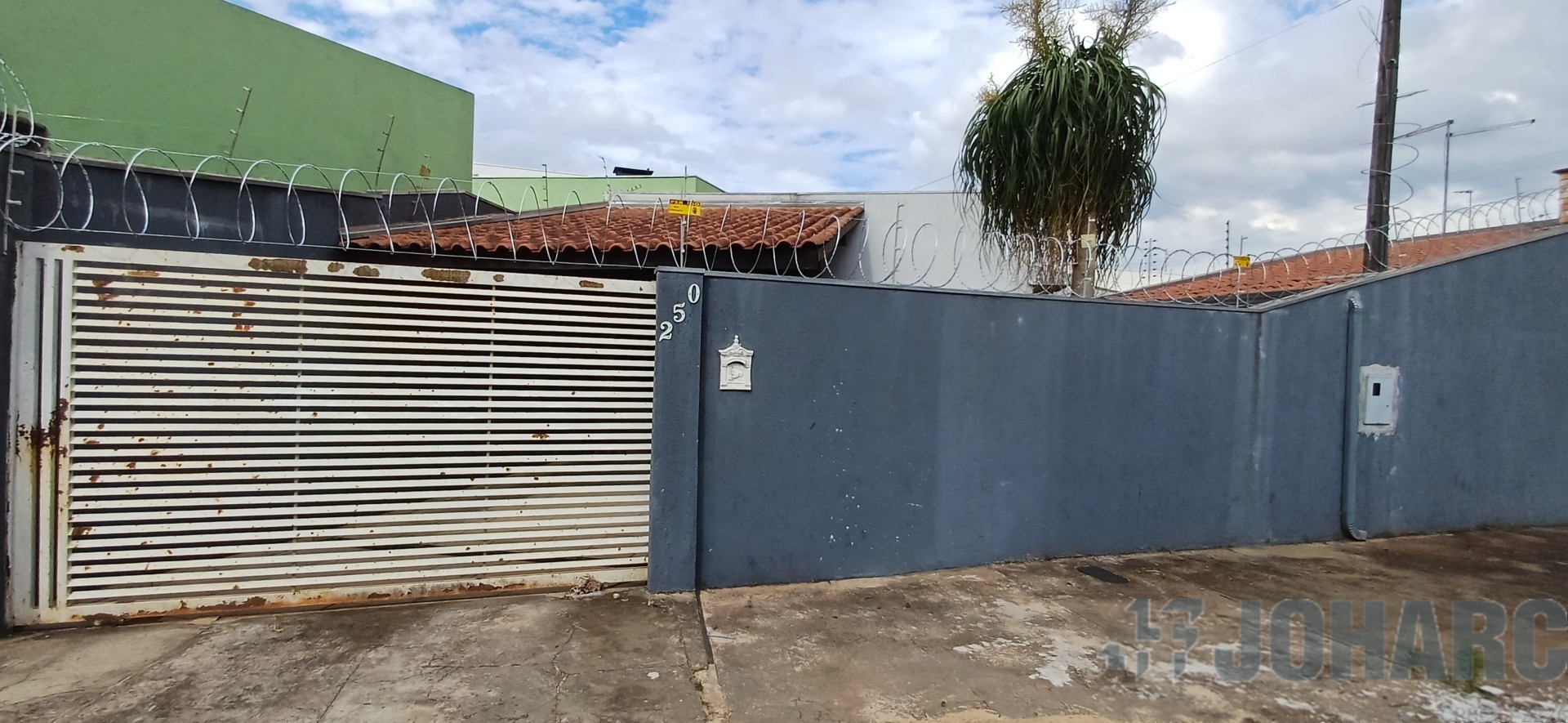 Casa Residencial para locacao no Jardim Apucarana em Apucarana com 300m² por R$ 1.450,00