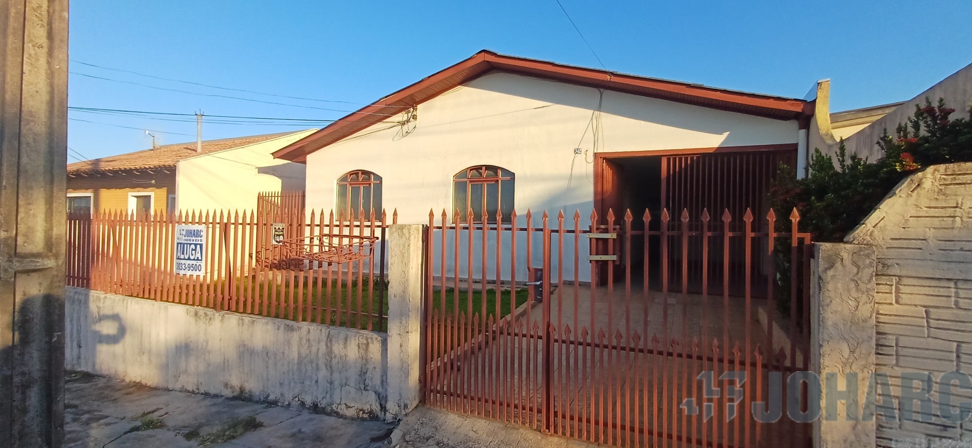 Casa Residencial para locacao no Nucleo Habitacional Papa em Apucarana com 288m² por R$ 1.300,00