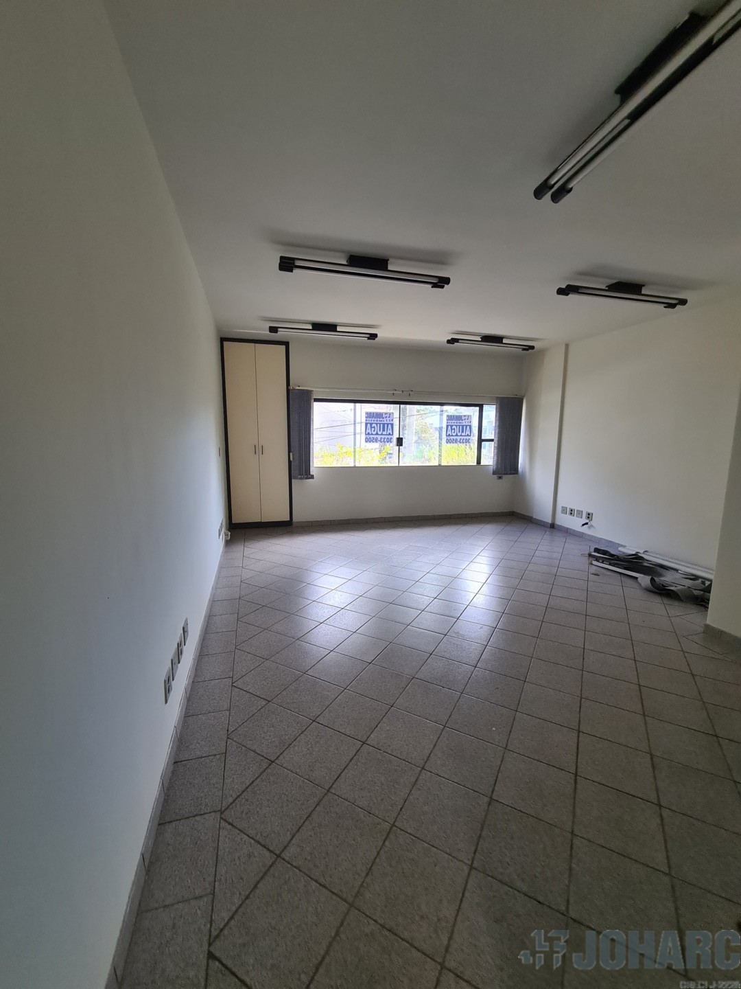 Sala Comercial para locacao no Centro em Apucarana com 50m² por R$ 800,00