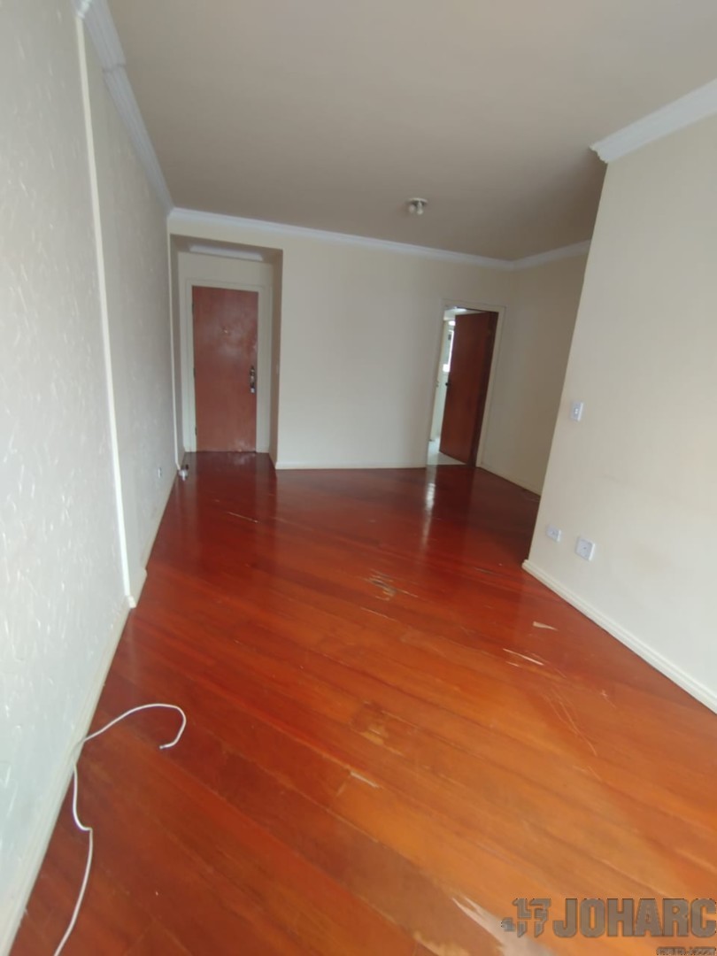 Apartamento para locacao no Centro em Apucarana com 75m² por R$ 1.200,00