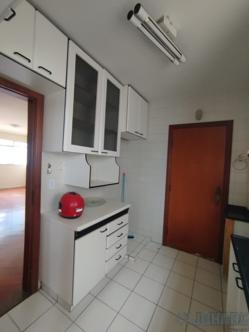 Apartamento para locacao no Centro em Apucarana com 75m² por R$ 1.200,00
