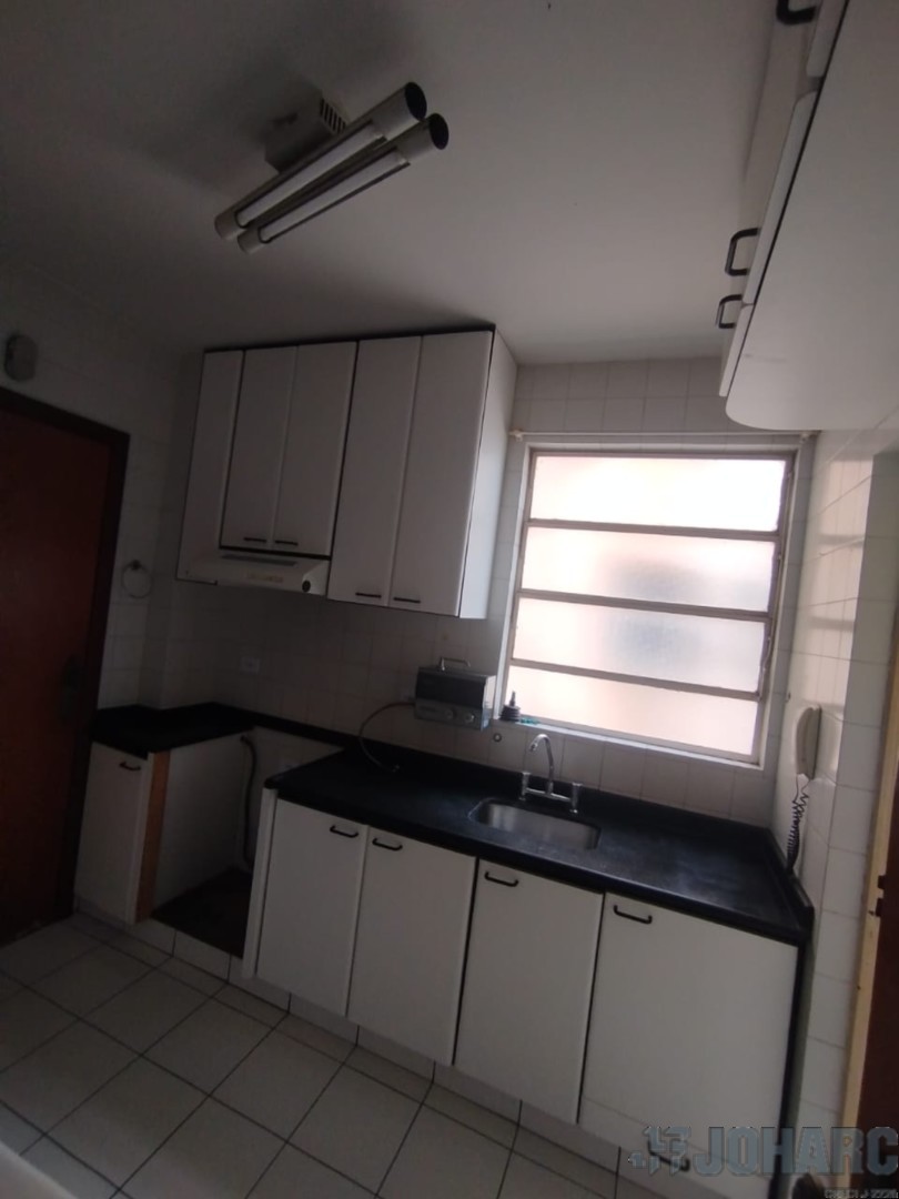 Apartamento para locacao no Centro em Apucarana com 75m² por R$ 1.200,00