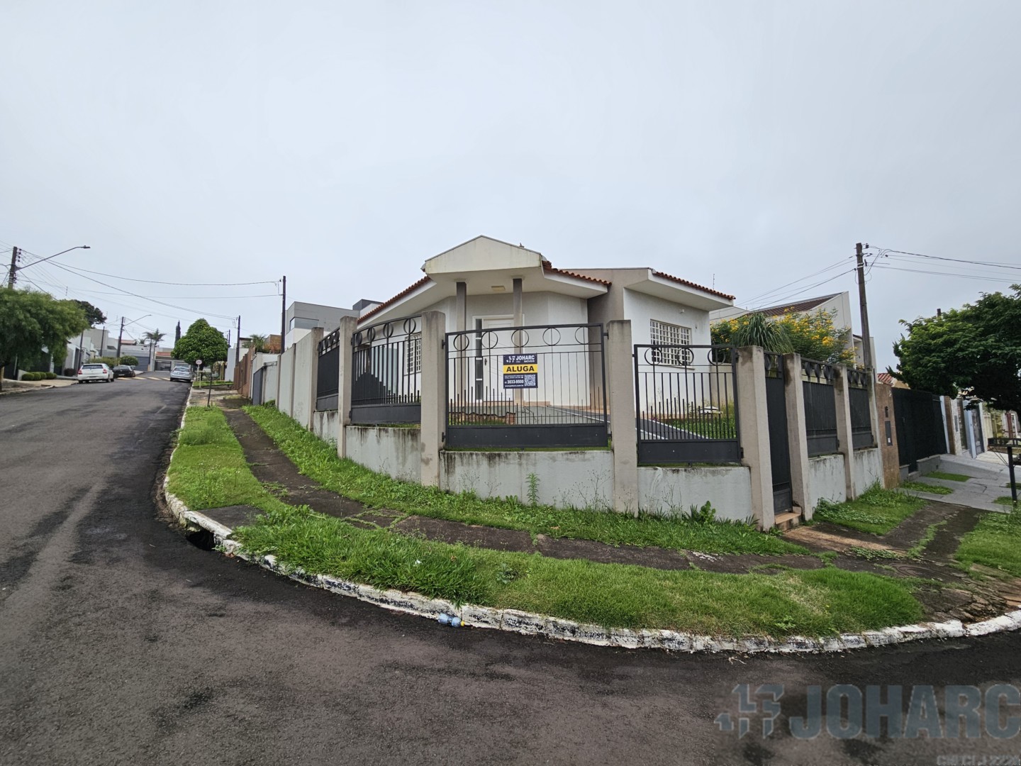 Casa Residencial para locacao no Jardim Portal do Lago em Apucarana com 232,26m² por R$ 2.380,00