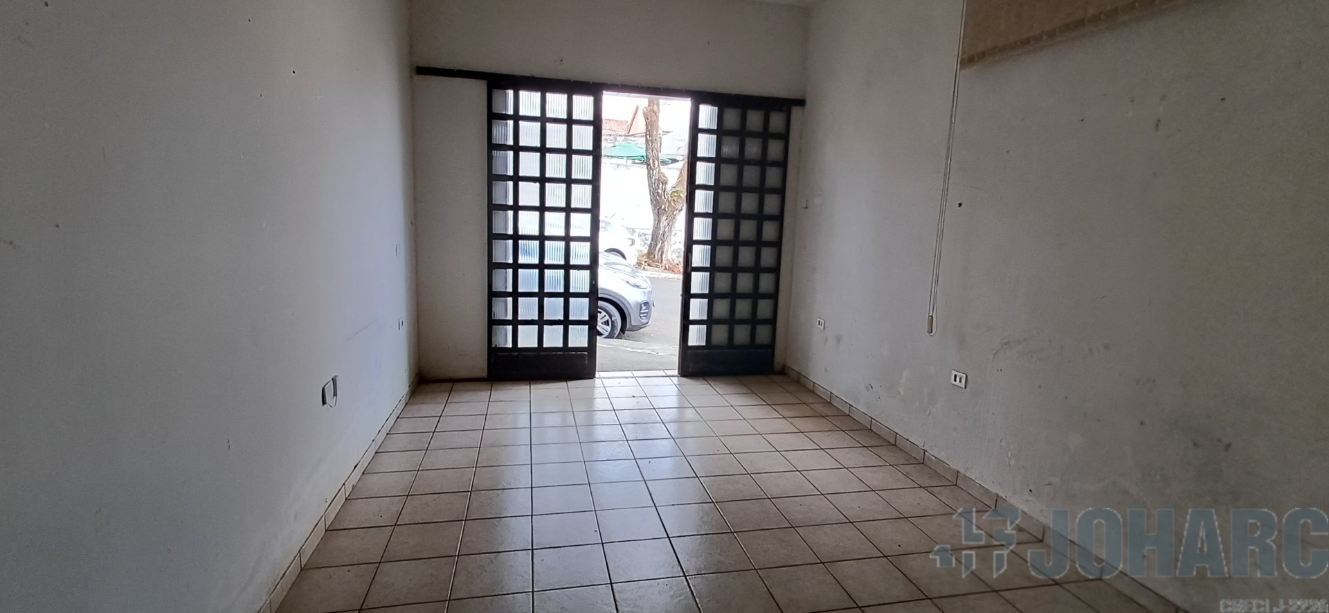 Sala Comercial para locacao no Centro em Apucarana com 25m² por R$ 700,00