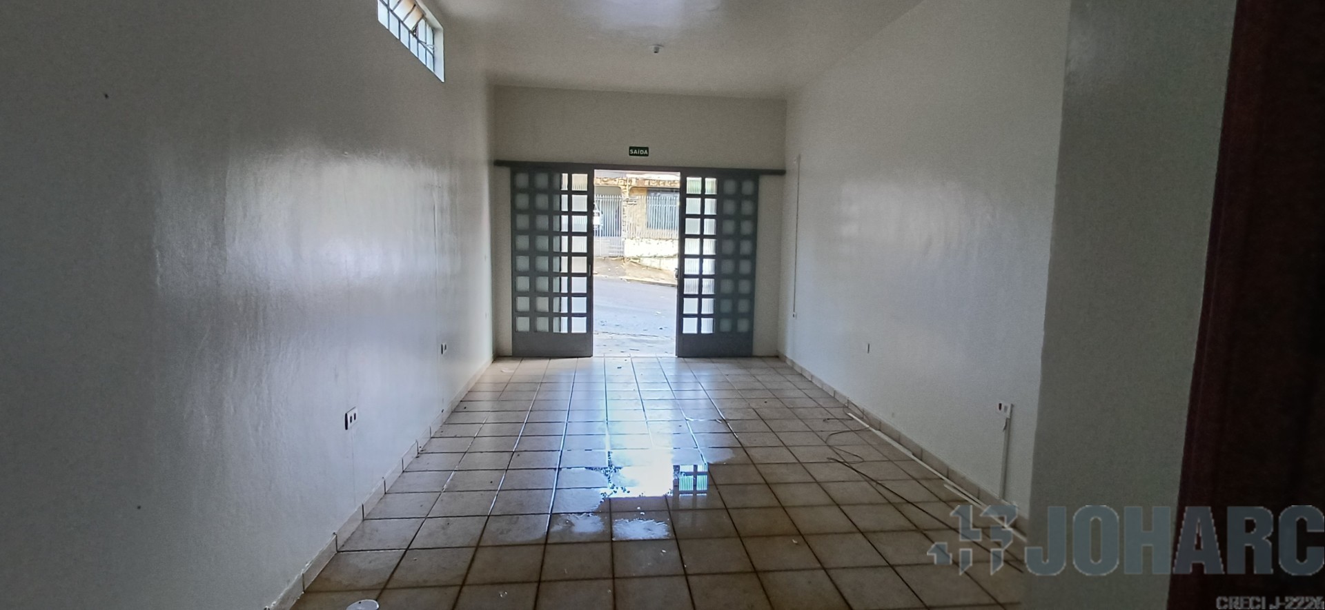 Sala Comercial para locacao no Centro em Apucarana com 25m² por R$ 700,00