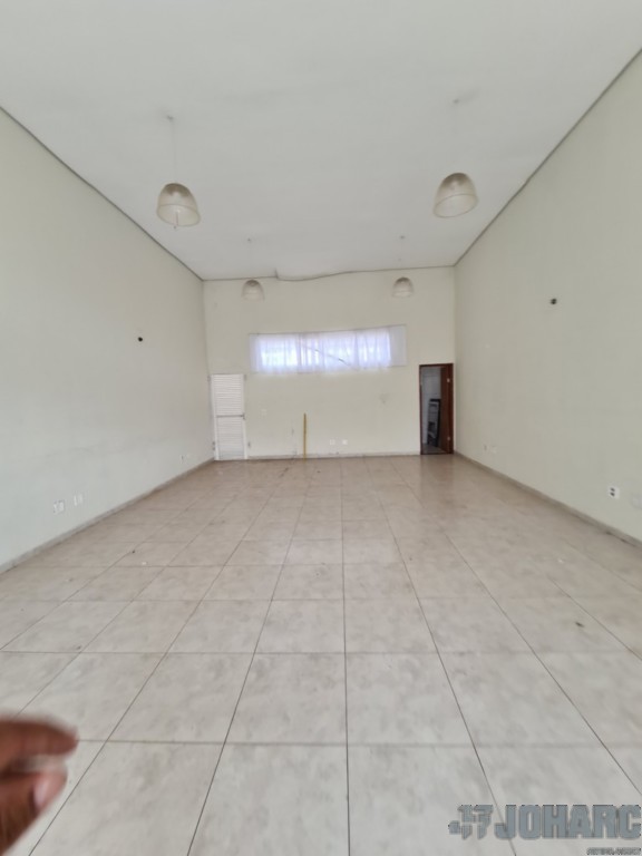 Sala Comercial para locacao no Centro em Apucarana com 75m² por R$ 3.800,00