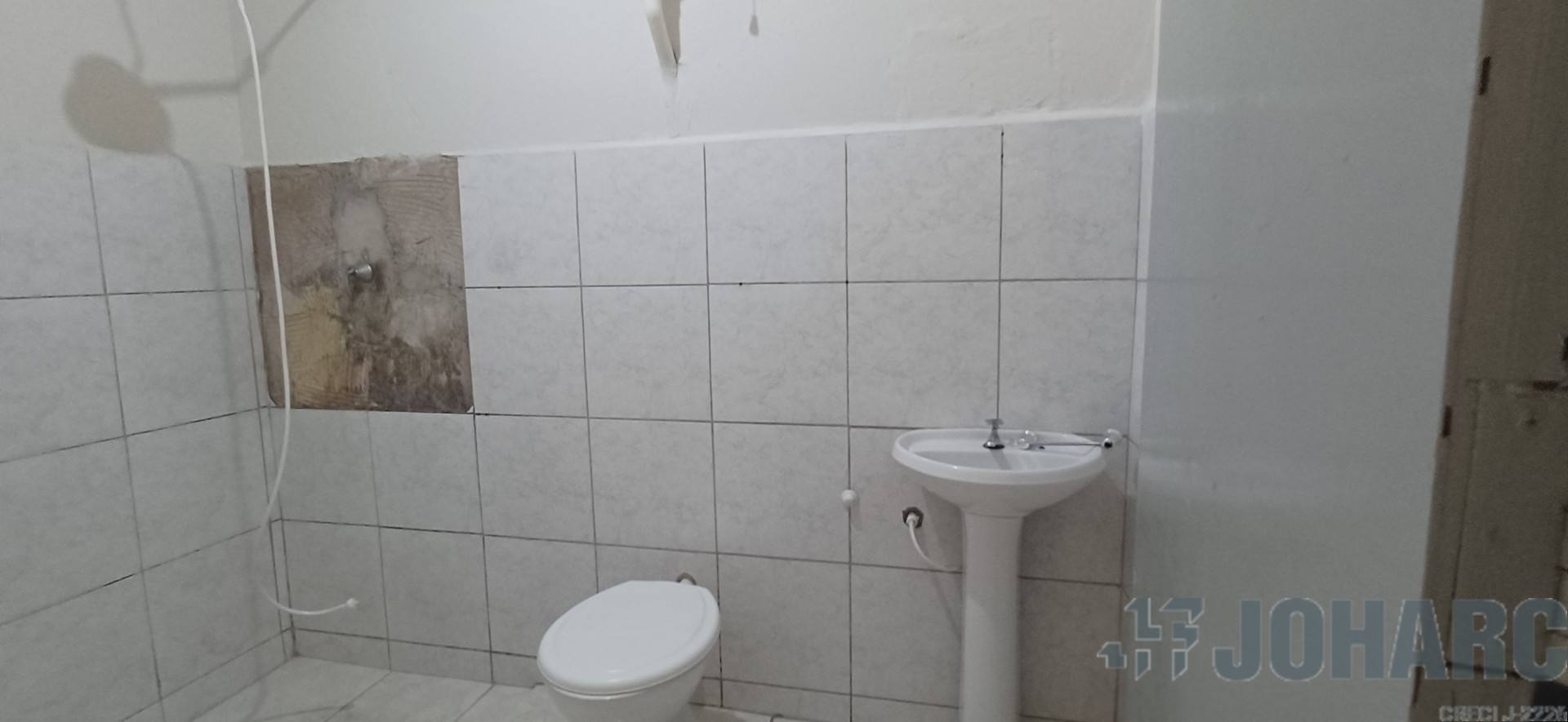 Kitinet para locacao no Centro em Apucarana com 0m² por R$ 715,00