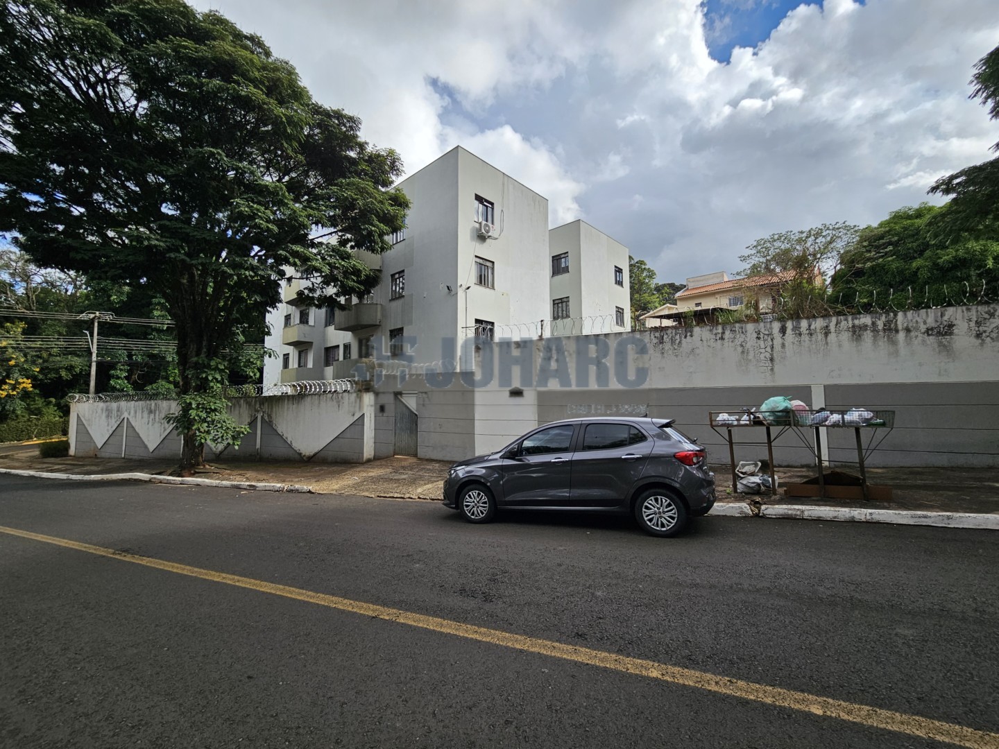 Apartamento para locacao no Vila Sao Jose Bassa em Apucarana com 0m² por R$ 850,00