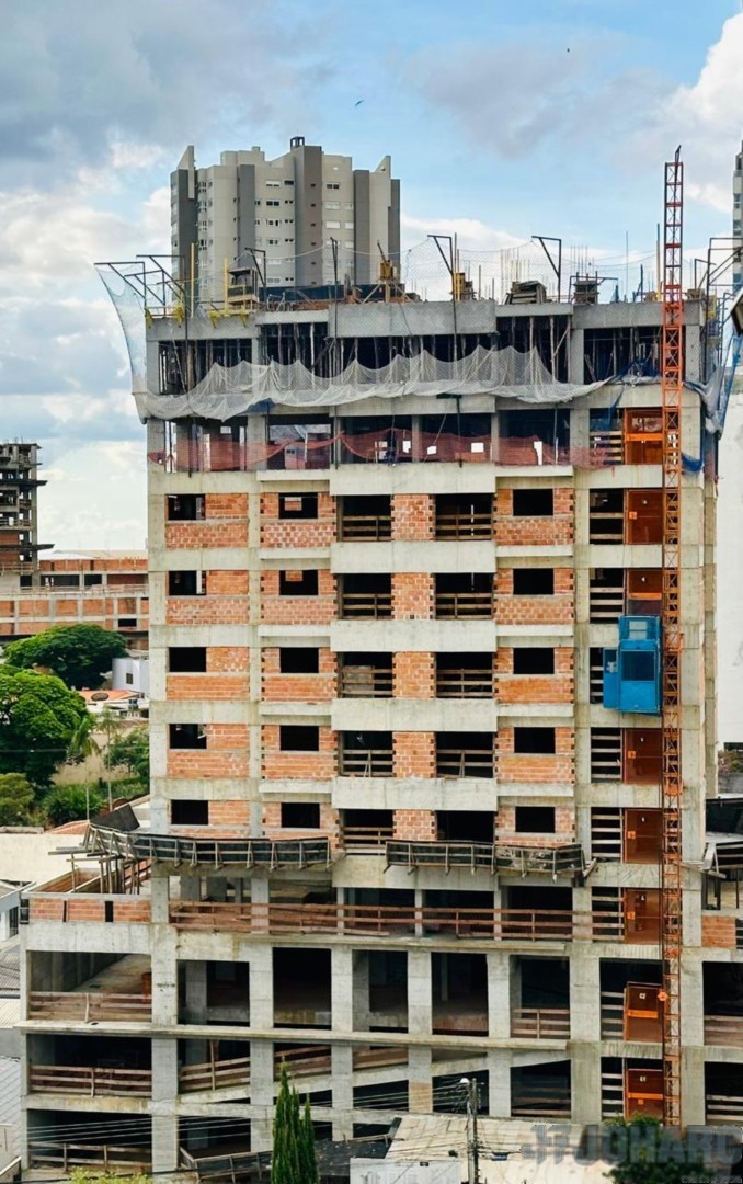 Apartamento para venda no Centro em Apucarana com 174,47m² por R$ 517.337,61